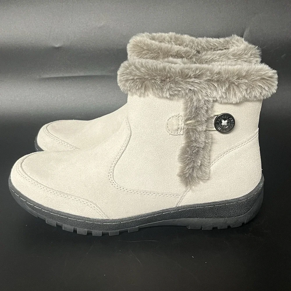 Khombu Iris Women's Cream All-Weather Water Repellent Suede Ankle Boots-Cream 8